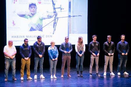 Naj športniki Kamnika za leto 2023 Lovro Planko in Maruša Mišmaš Zrimšek ter ekipa odbojkaric Calcit Volleya (36)